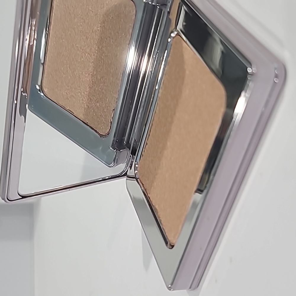 SALE! ✅ Natasha Denona #LIGHT-MEDIUM 02 Super Glow Highlighting Powder ✨ BNIB